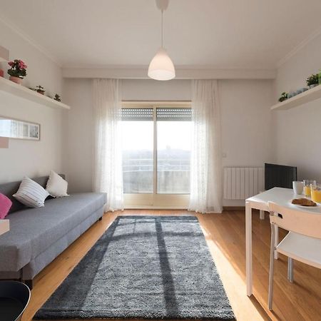 Lovelystay - 1Br Flat With Stunning Views Over Porto Віла-Нова-де-Гая Екстер'єр фото