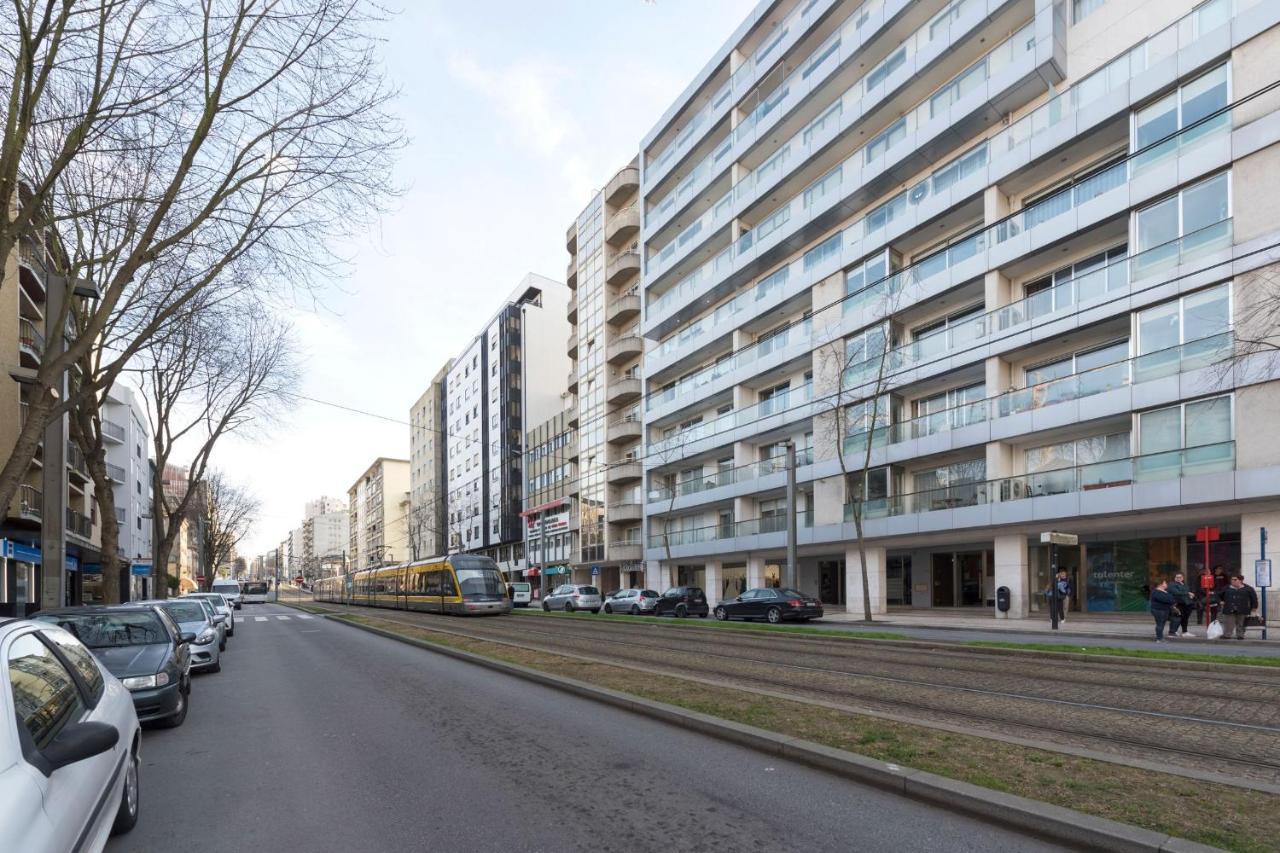 Lovelystay - 1Br Flat With Stunning Views Over Porto Віла-Нова-де-Гая Екстер'єр фото