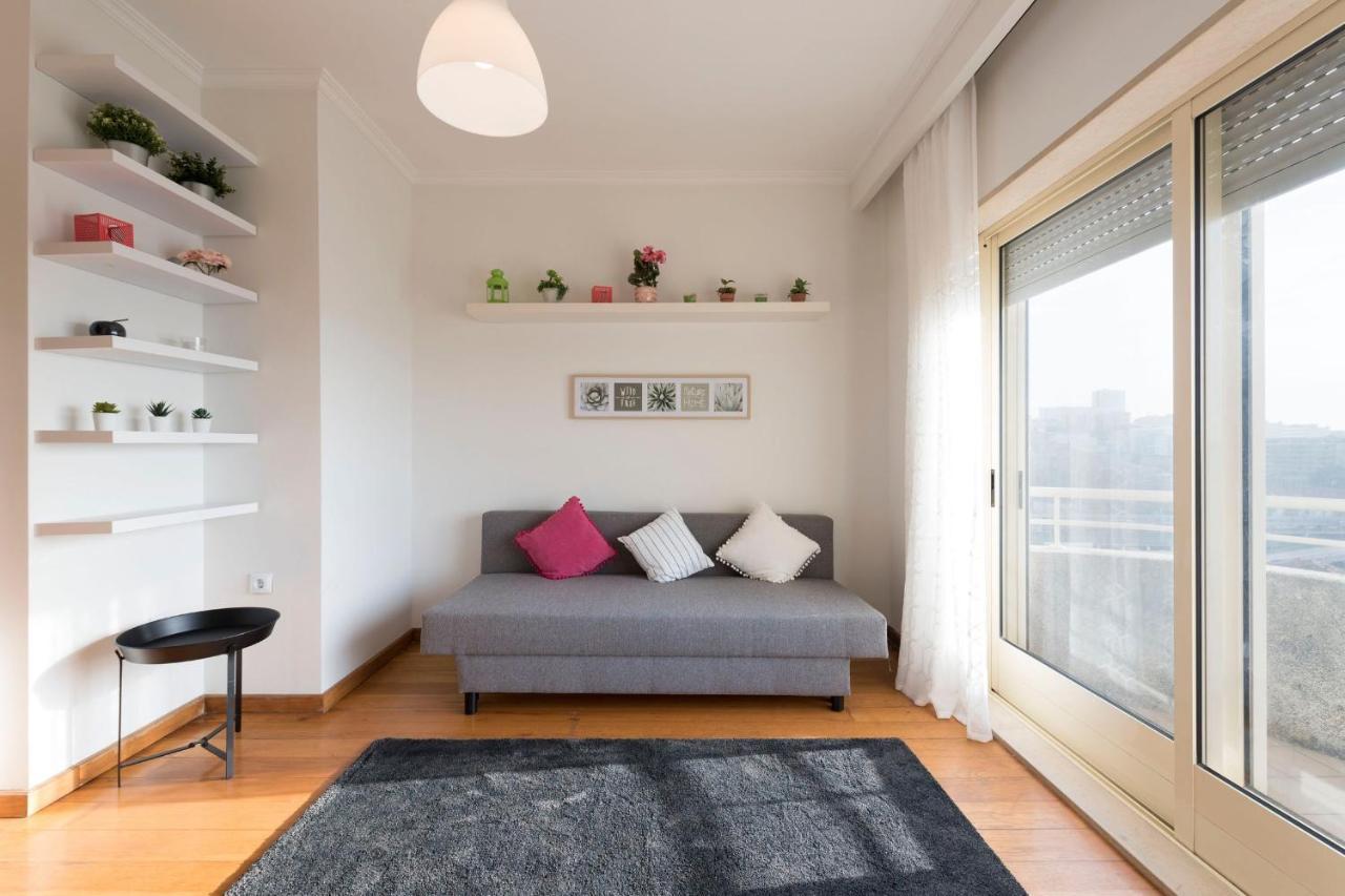 Lovelystay - 1Br Flat With Stunning Views Over Porto Віла-Нова-де-Гая Екстер'єр фото
