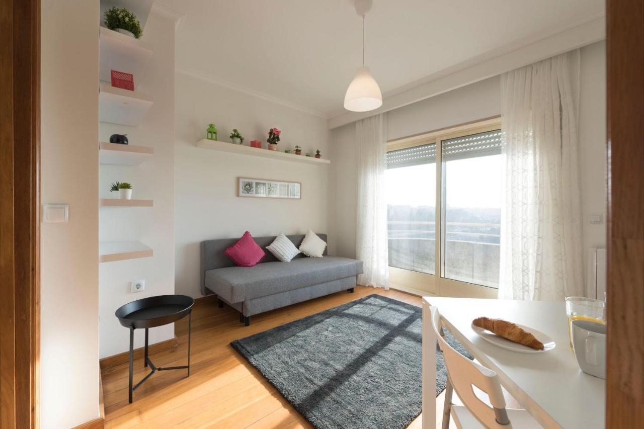 Lovelystay - 1Br Flat With Stunning Views Over Porto Віла-Нова-де-Гая Екстер'єр фото