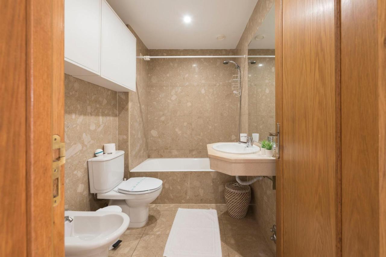 Lovelystay - 1Br Flat With Stunning Views Over Porto Віла-Нова-де-Гая Екстер'єр фото