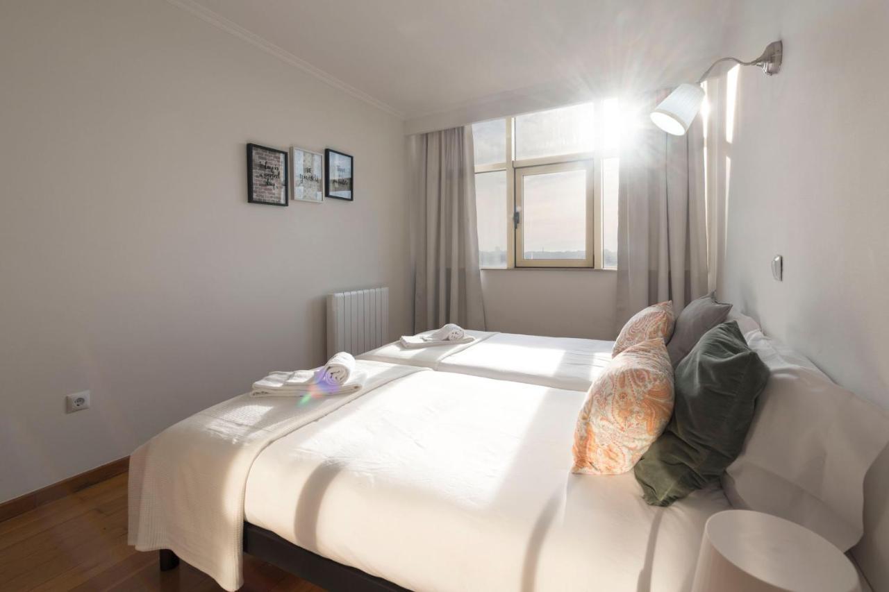 Lovelystay - 1Br Flat With Stunning Views Over Porto Віла-Нова-де-Гая Екстер'єр фото